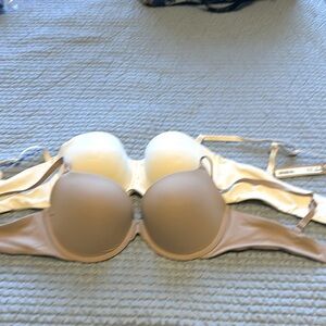 Lot of two NEW Skims bras 34C